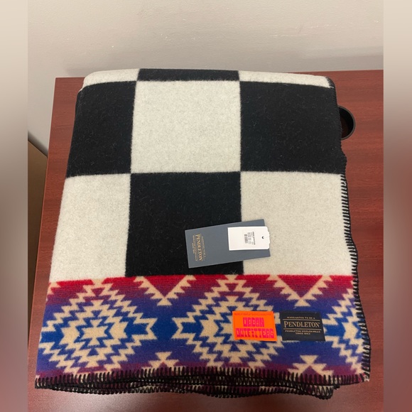 Pendleton Bedding Pendleton X Urban Outfitters Queen Size Wool